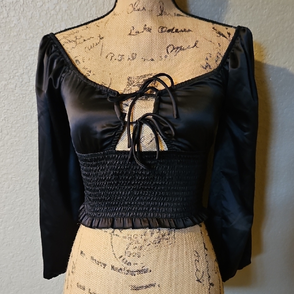 Almost Famous Black Fitted Smocked Blouse